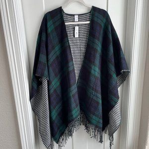 Apt. 9® Reversible Plaid Ruana | One Size | Color: Dark Green/Black